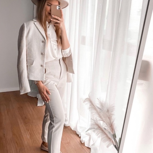 NWT Zara Cropped Blazer with Jewel Buttons - Picture 3 of 16